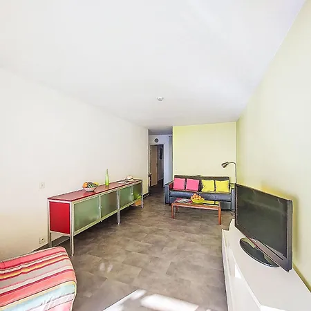 Midi By Interhome